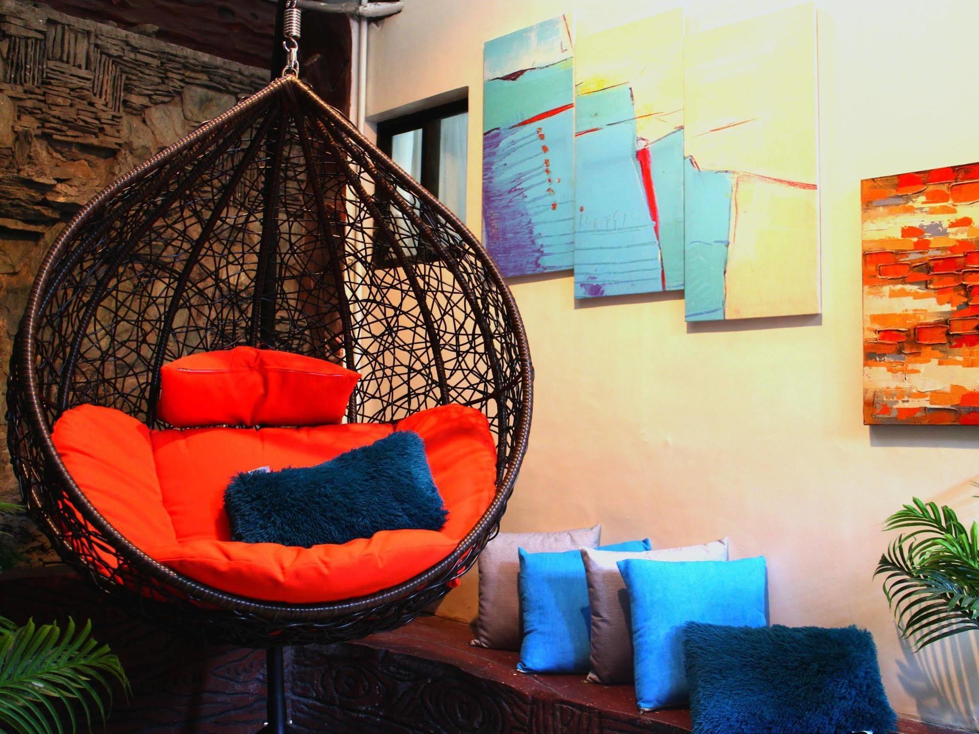 Tropical Breeze Hostel Cebu - Cebu Center المظهر الخارجي الصورة