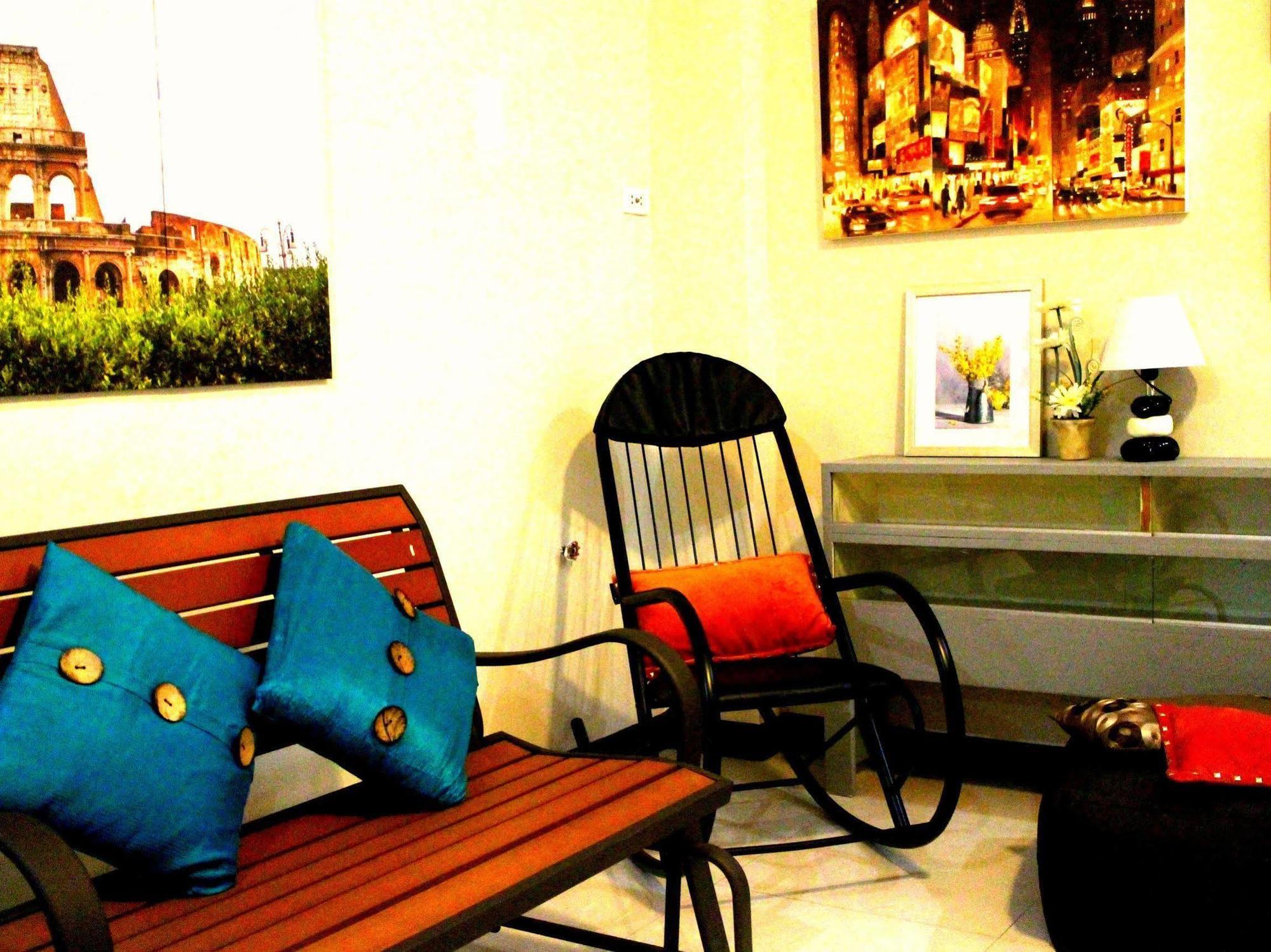 Tropical Breeze Hostel Cebu - Cebu Center المظهر الخارجي الصورة